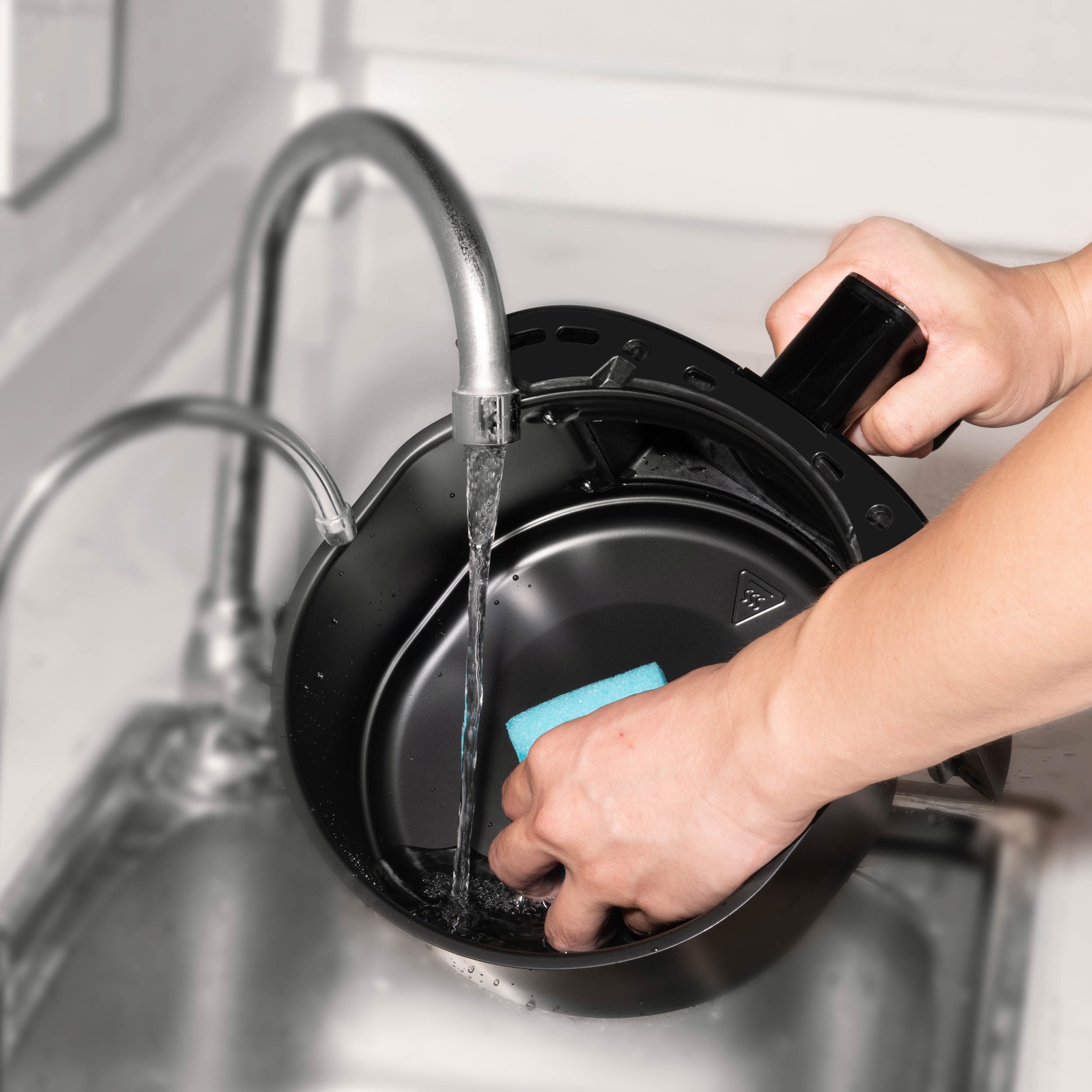 Frytownica beztłuszczowa PARMA 3,5L1400W - obrazek 10