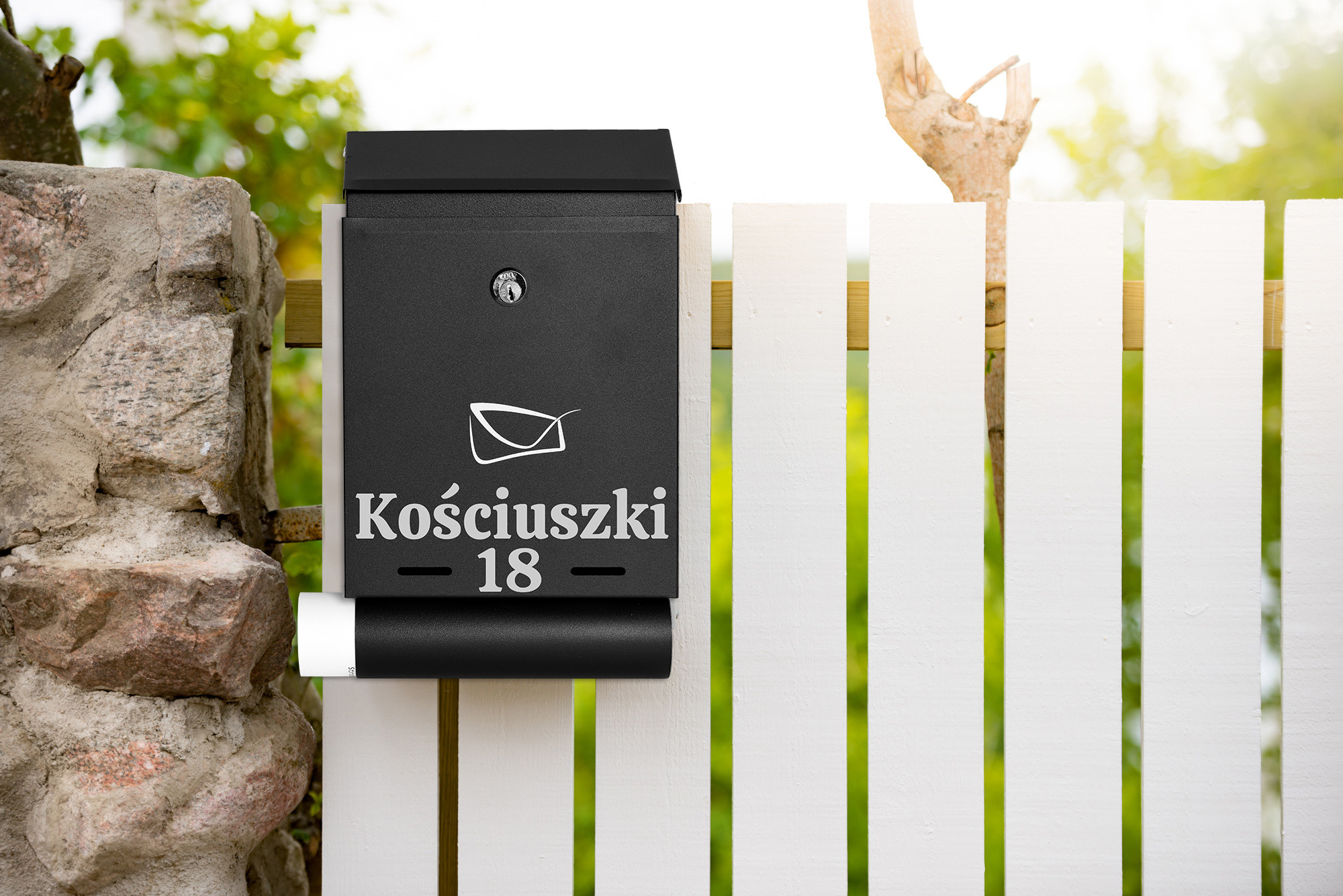 Skrzynka pocztowa na listy Hadvar czarna z napisami - obrazek 4