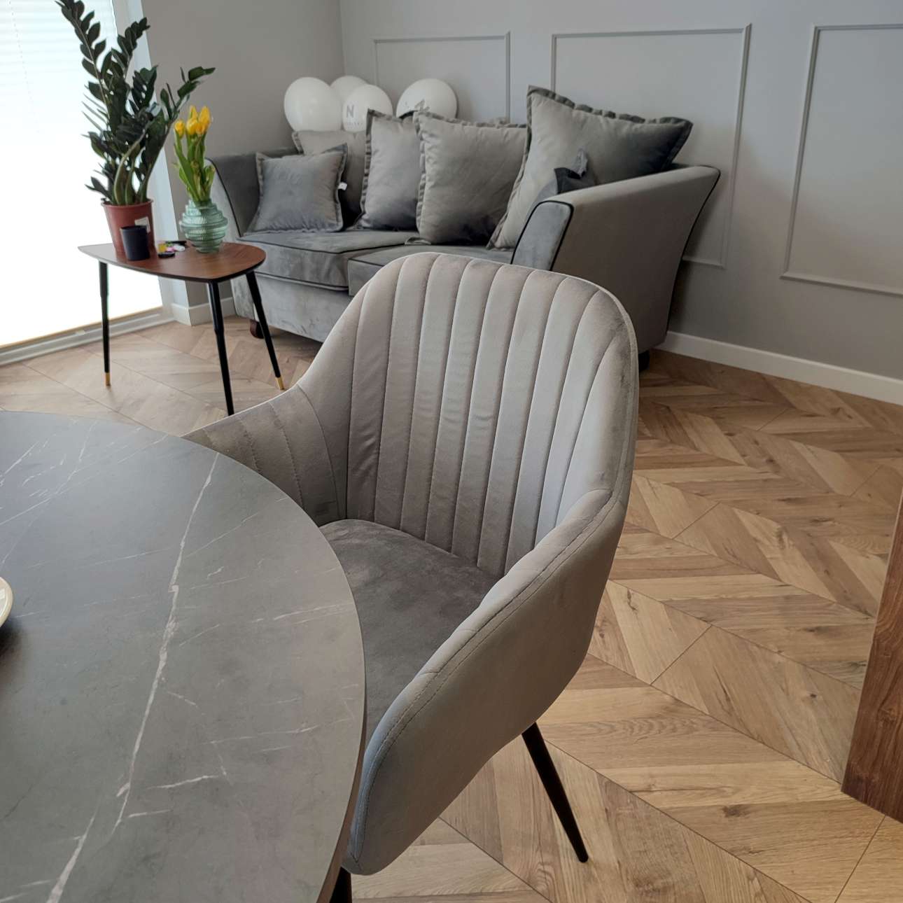 Krzesło welurowe SEVILLA VELVET grafitowe - obrazek 6